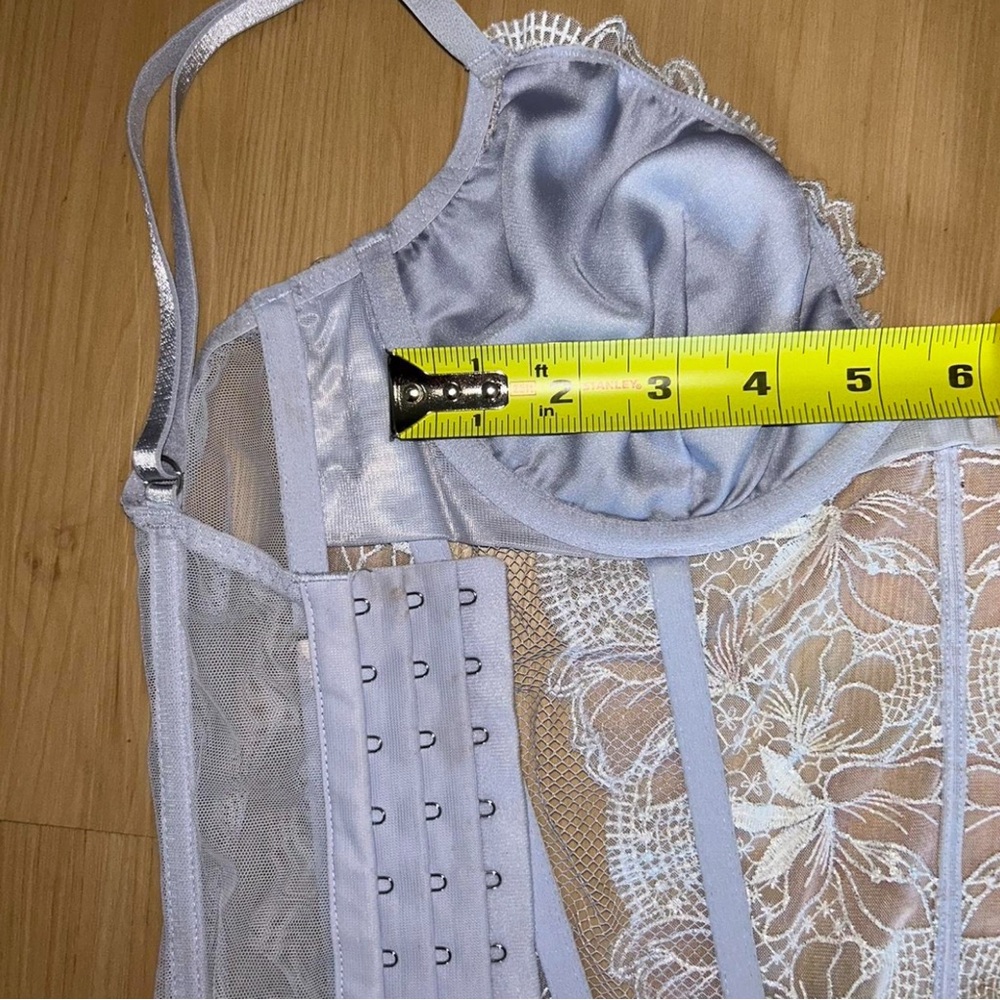 Victorias Secret Luxe Iris Corset - Picture 9 of 11